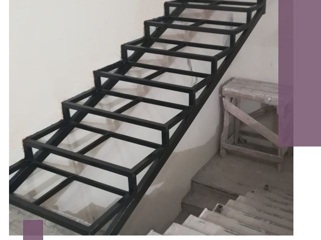 Демонтаж лестниц на металлокаркасе в Пугачёве: быстрый вывоз и разбор