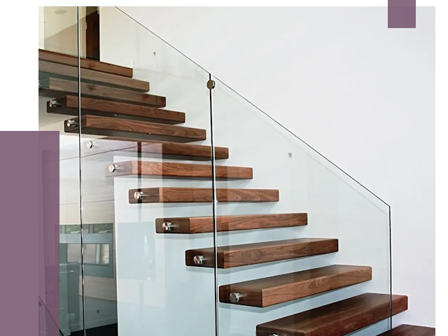 Стеклянные перила для лестницы в Пугачёве от 14732 руб.