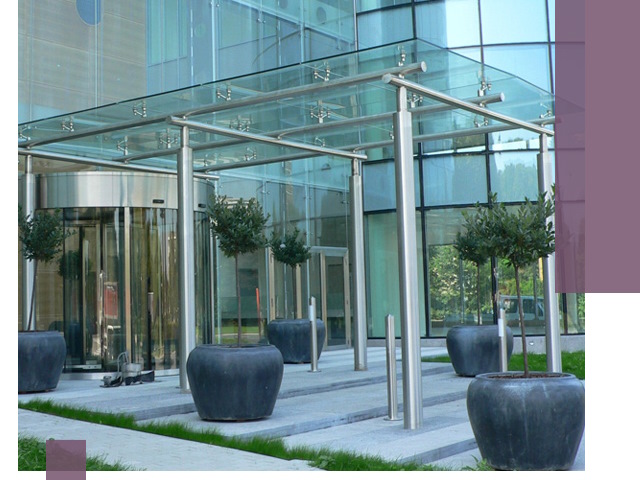 Навесы из стекла на заказ в Пугачёве — монтаж и установка