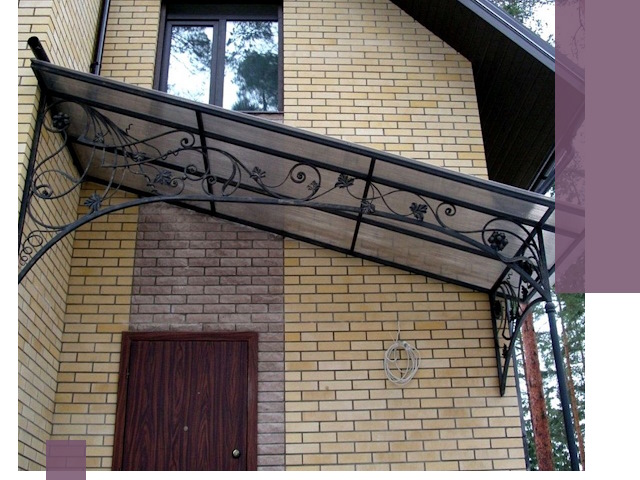 Односкатные козырьки из металла под ключ в Пугачёве