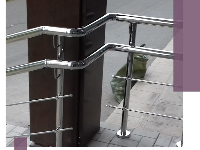 Монтаж поручней из нержавеющей стали в Пугачёве качественно и быстро